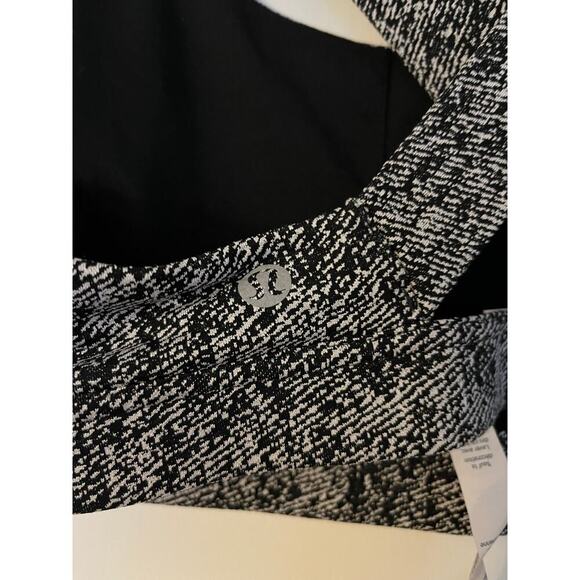 Lululemon Run On Bra Power Luxtreme Black White Sz 10 - Picture 7 of 7